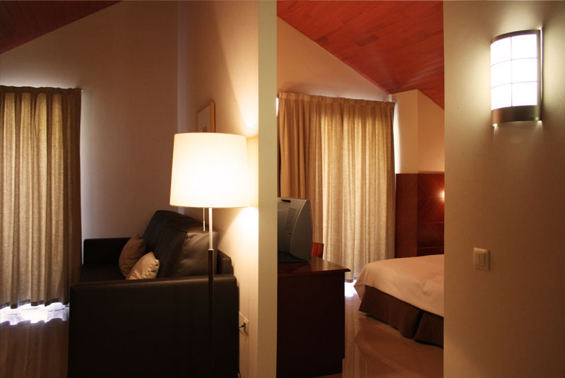 Hotel Mu La Cortinada Luaran gambar