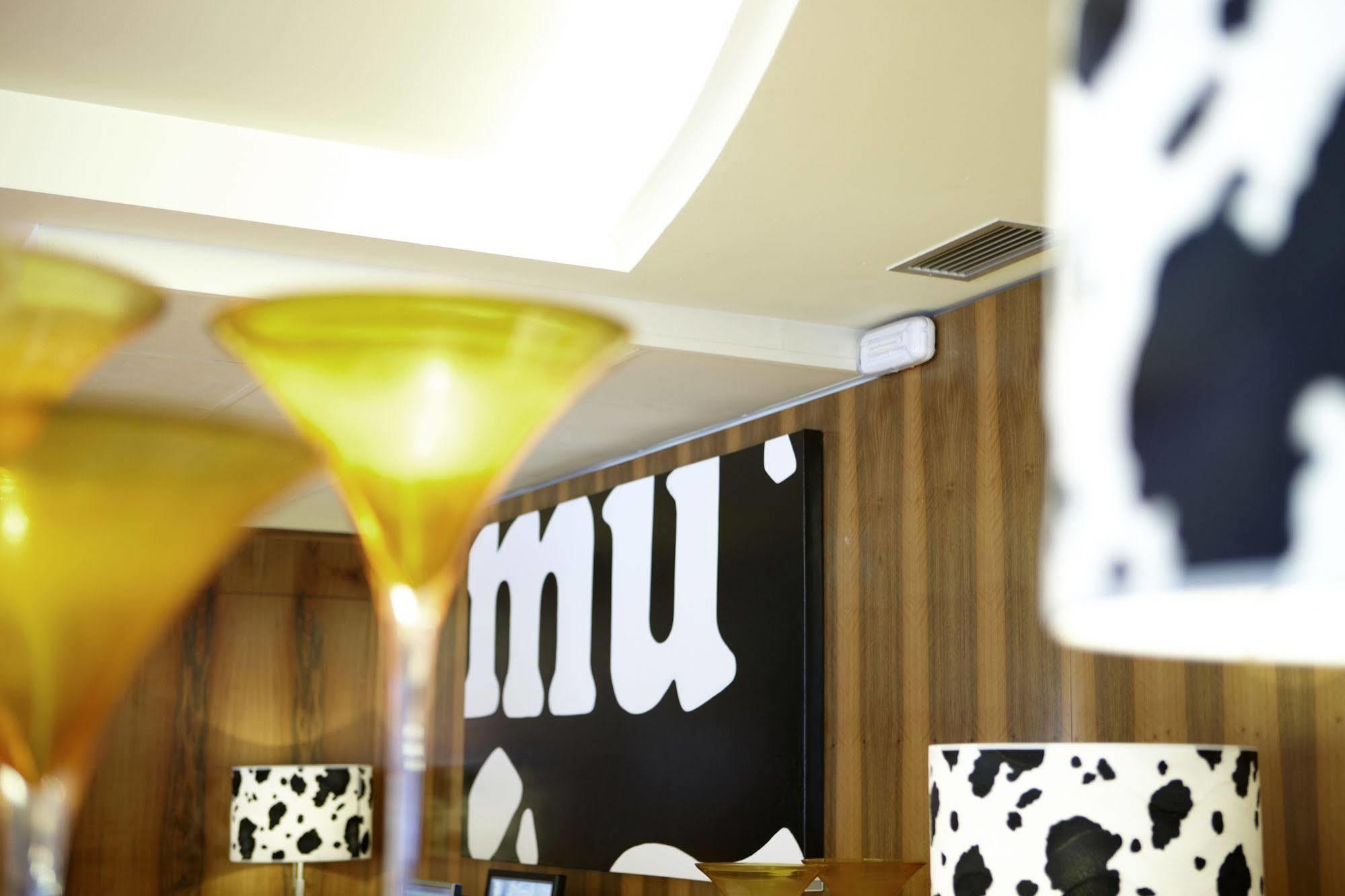 Hotel Mu La Cortinada Luaran gambar