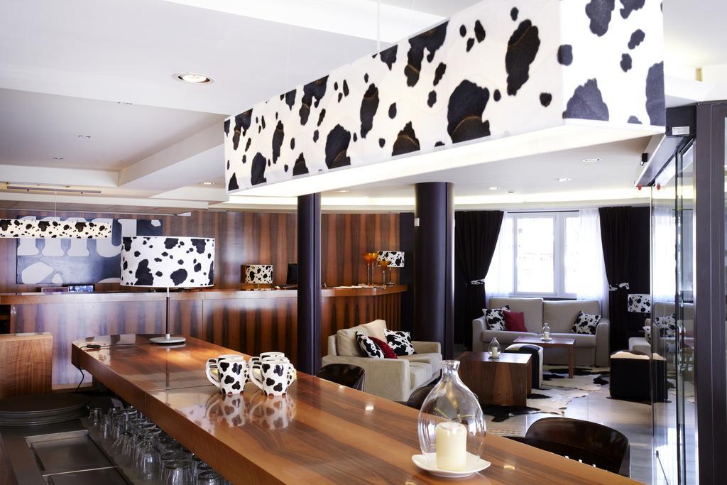 Hotel Mu La Cortinada Luaran gambar